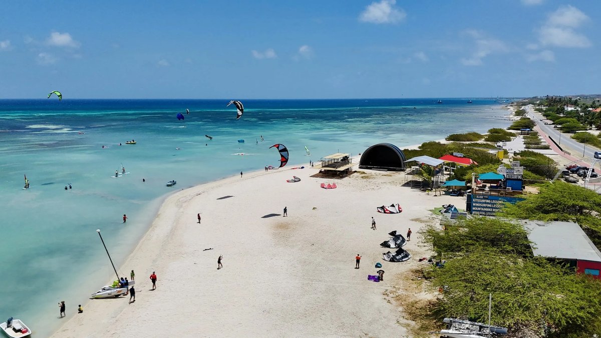 Grilled Fish Restaurants Aruba Serve Delicious Ocean-Fresh Meals