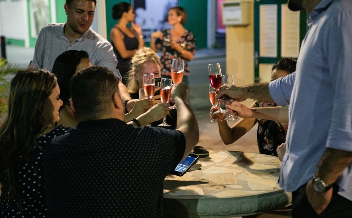 Oceanfront Dining Experiences Aruba Feature Stunning Sunset Views